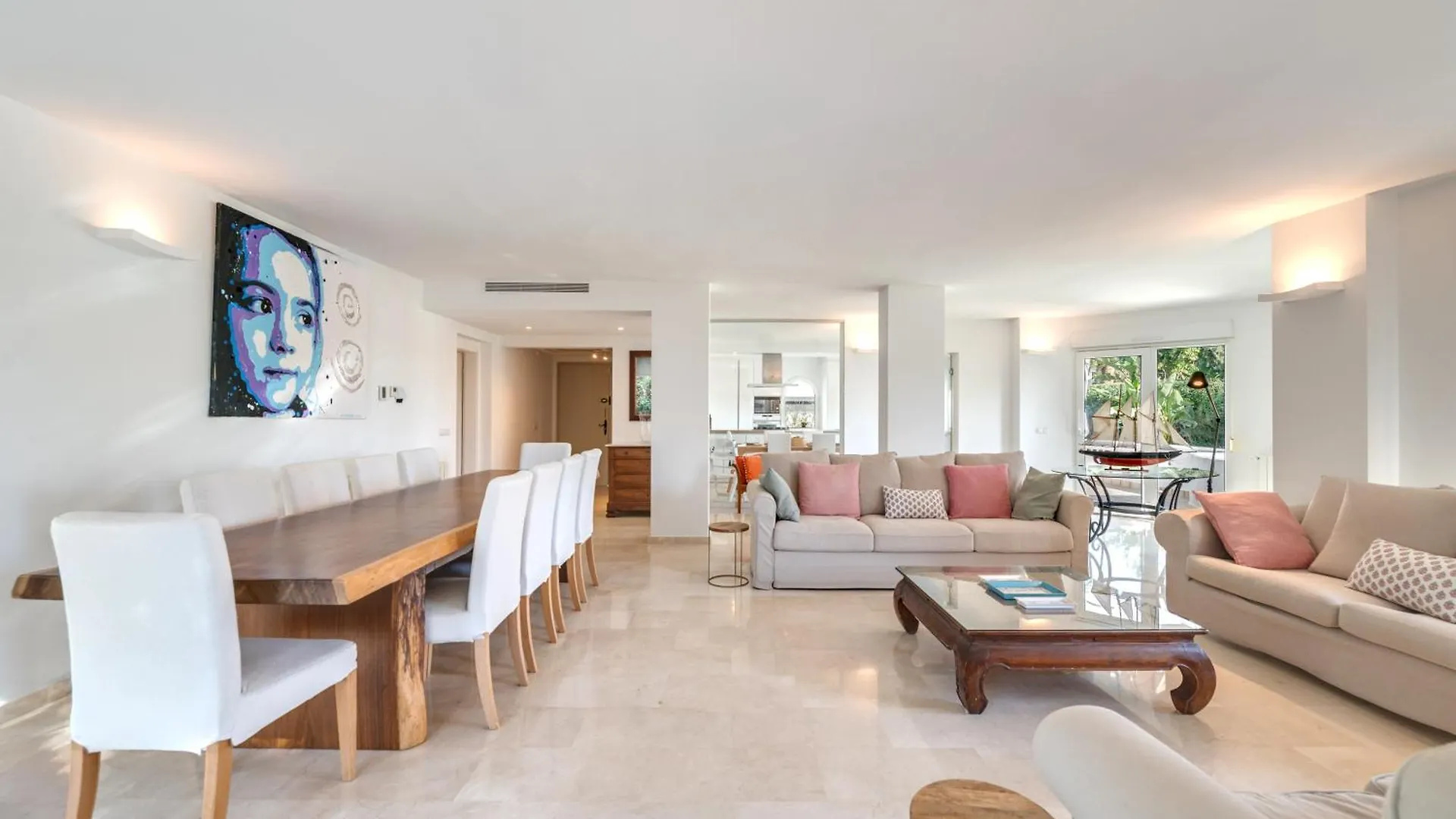 All About Villa Turquesa Marbella