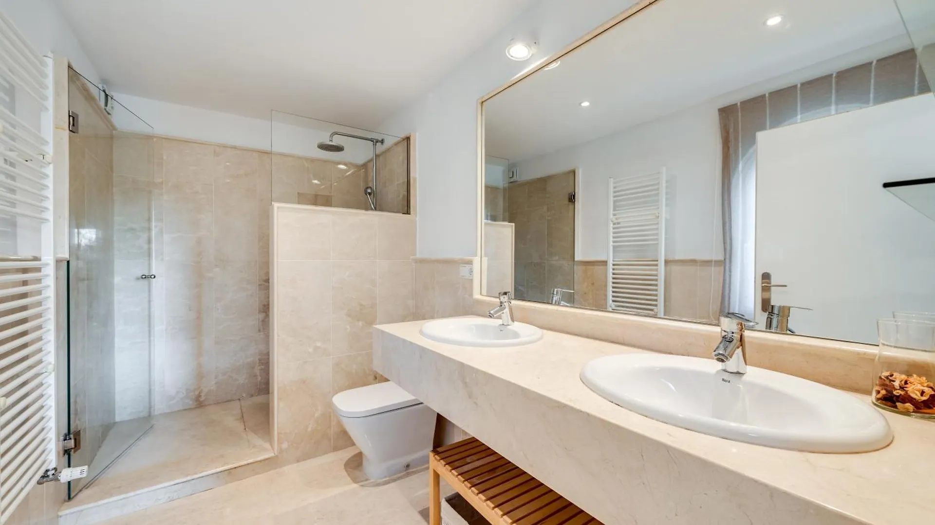 All About Villa Turquesa Marbella